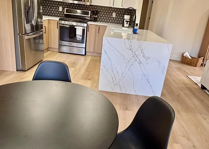 Walk To Sabino Canyon Trails, 4bd With Hot Tub Tucson