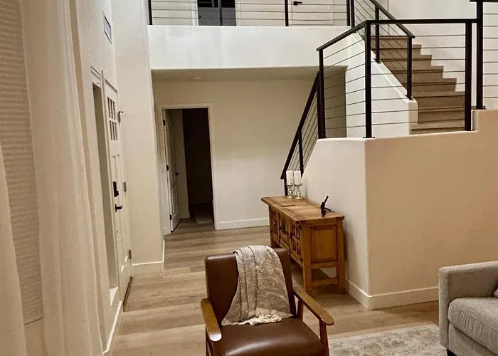Walk To Sabino Canyon Trails, 4bd With Hot Tub Holiday home Tucson