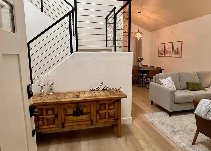 Holiday home Walk To Sabino Canyon Trails, 4bd With Hot Tub