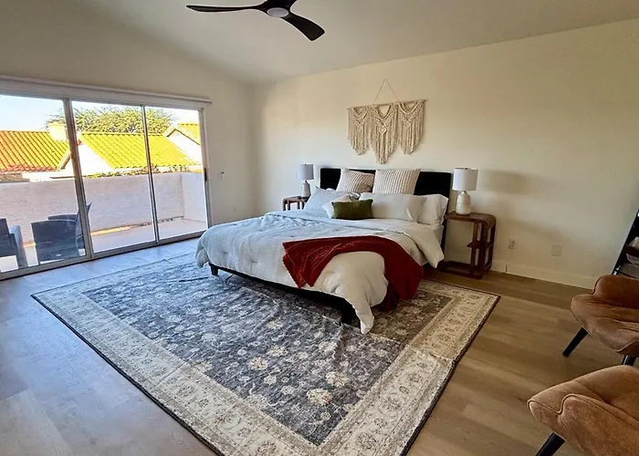 Walk To Sabino Canyon Trails, 4bd With Hot Tub